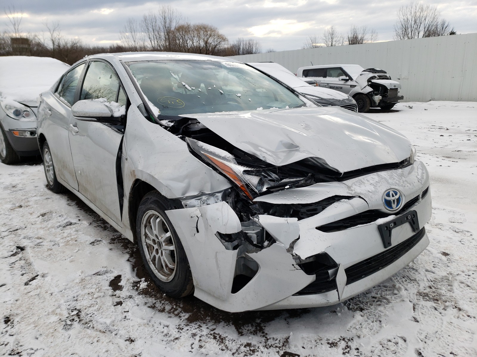 TOYOTA PRIUS 2016 jtdkarfu0g3005325