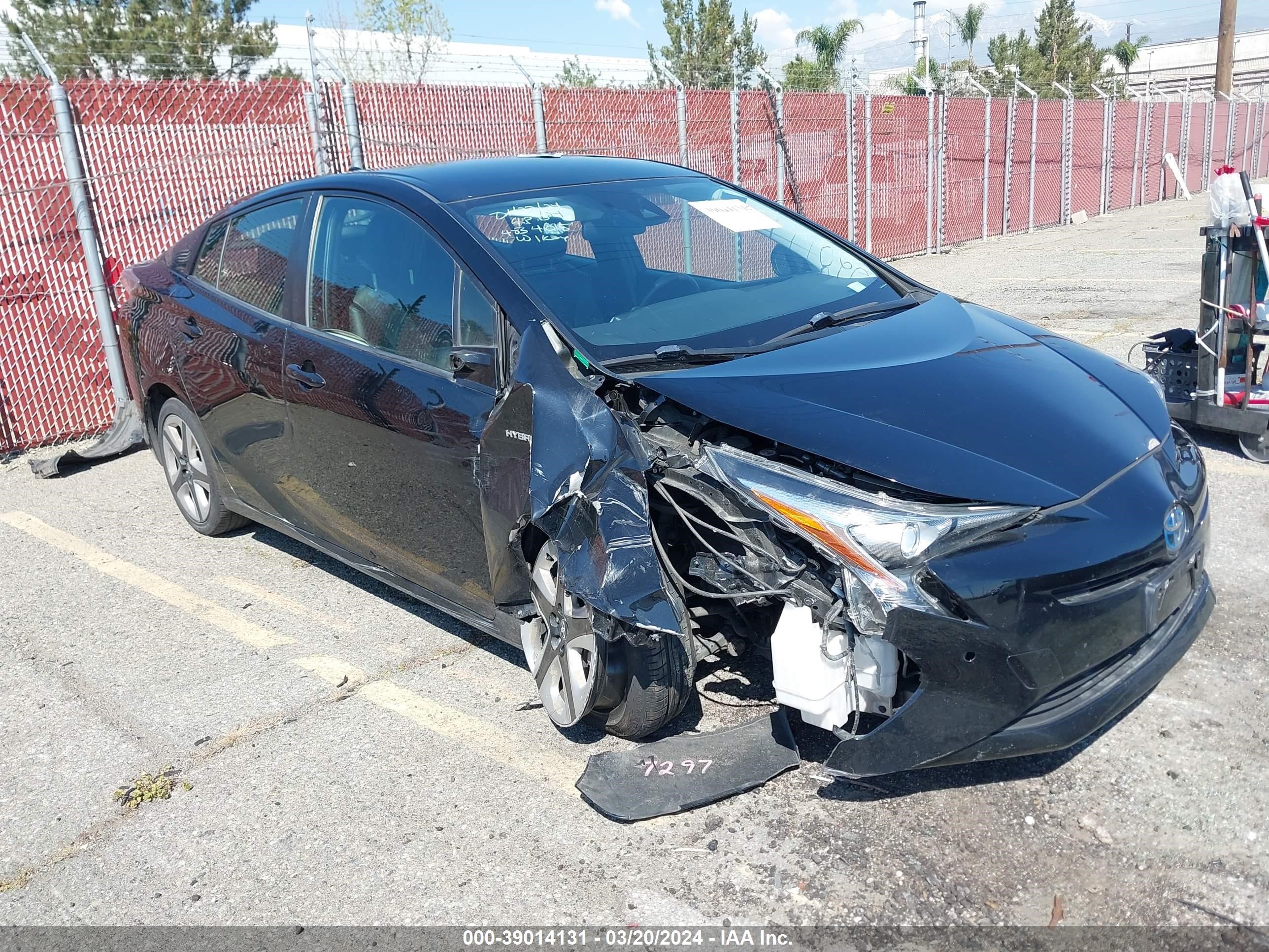 TOYOTA PRIUS 2016 jtdkarfu0g3028944