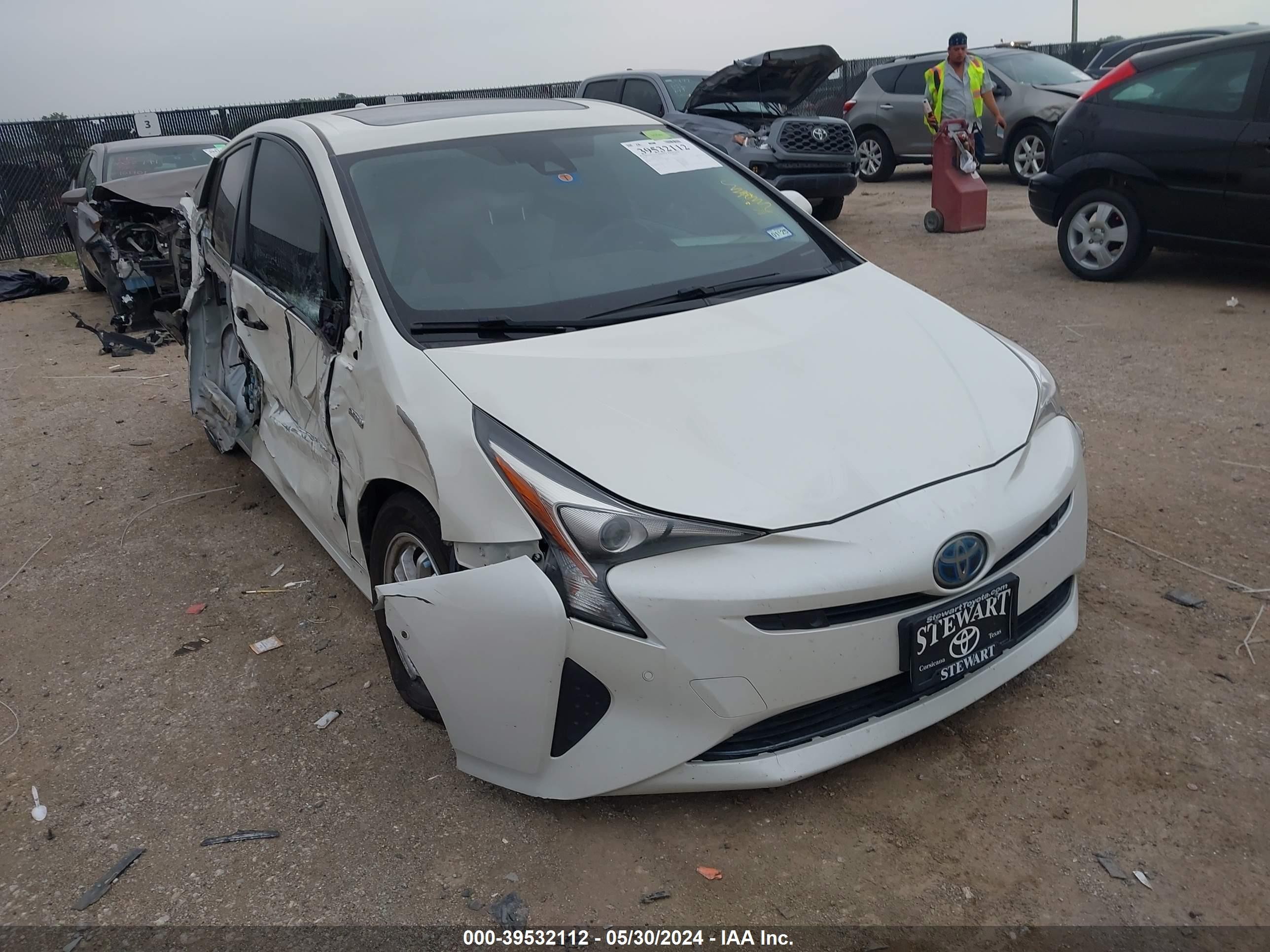 TOYOTA PRIUS 2018 jtdkarfu3j3545971