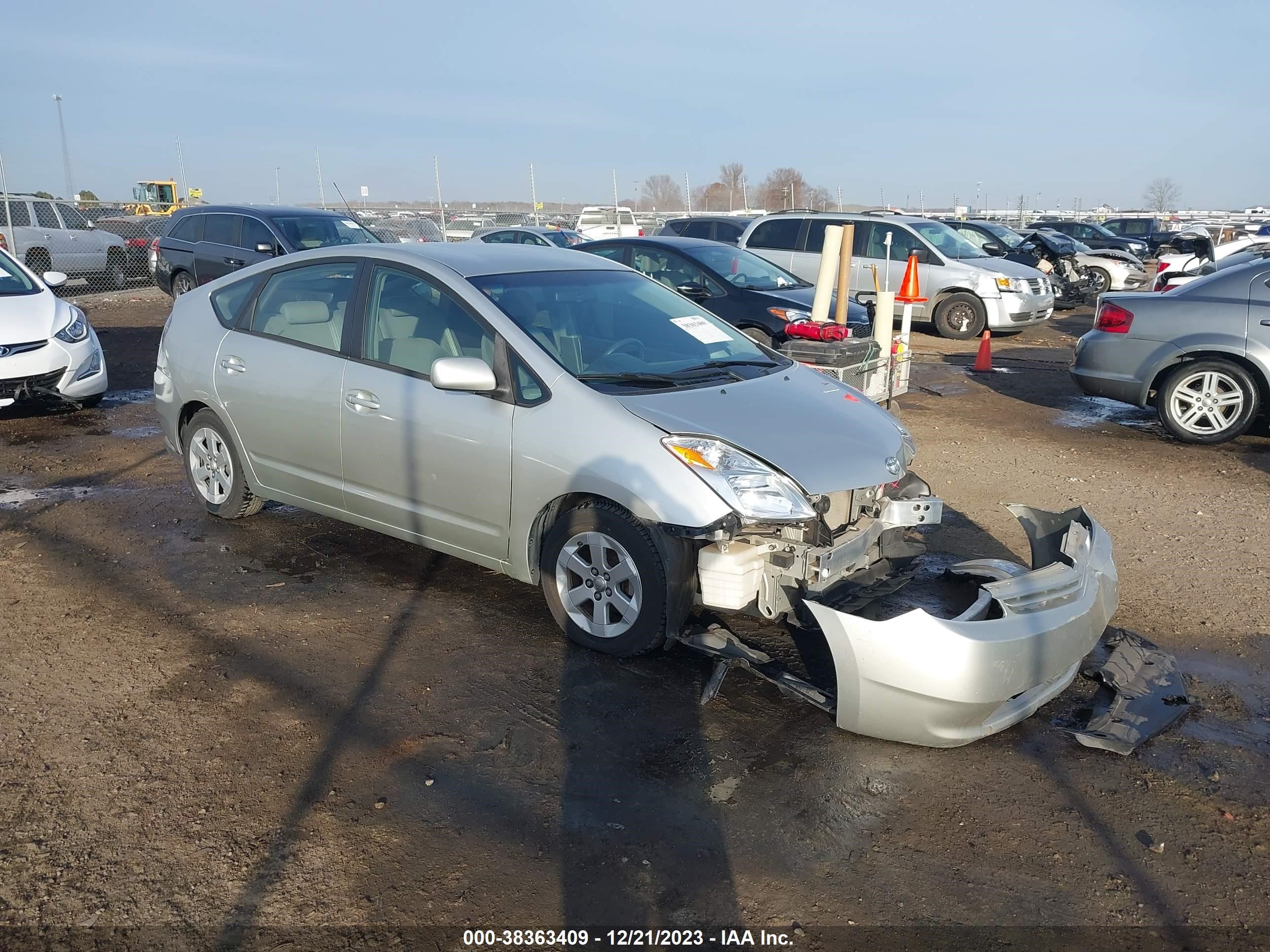 TOYOTA PRIUS 2005 jtdkb20u057051028