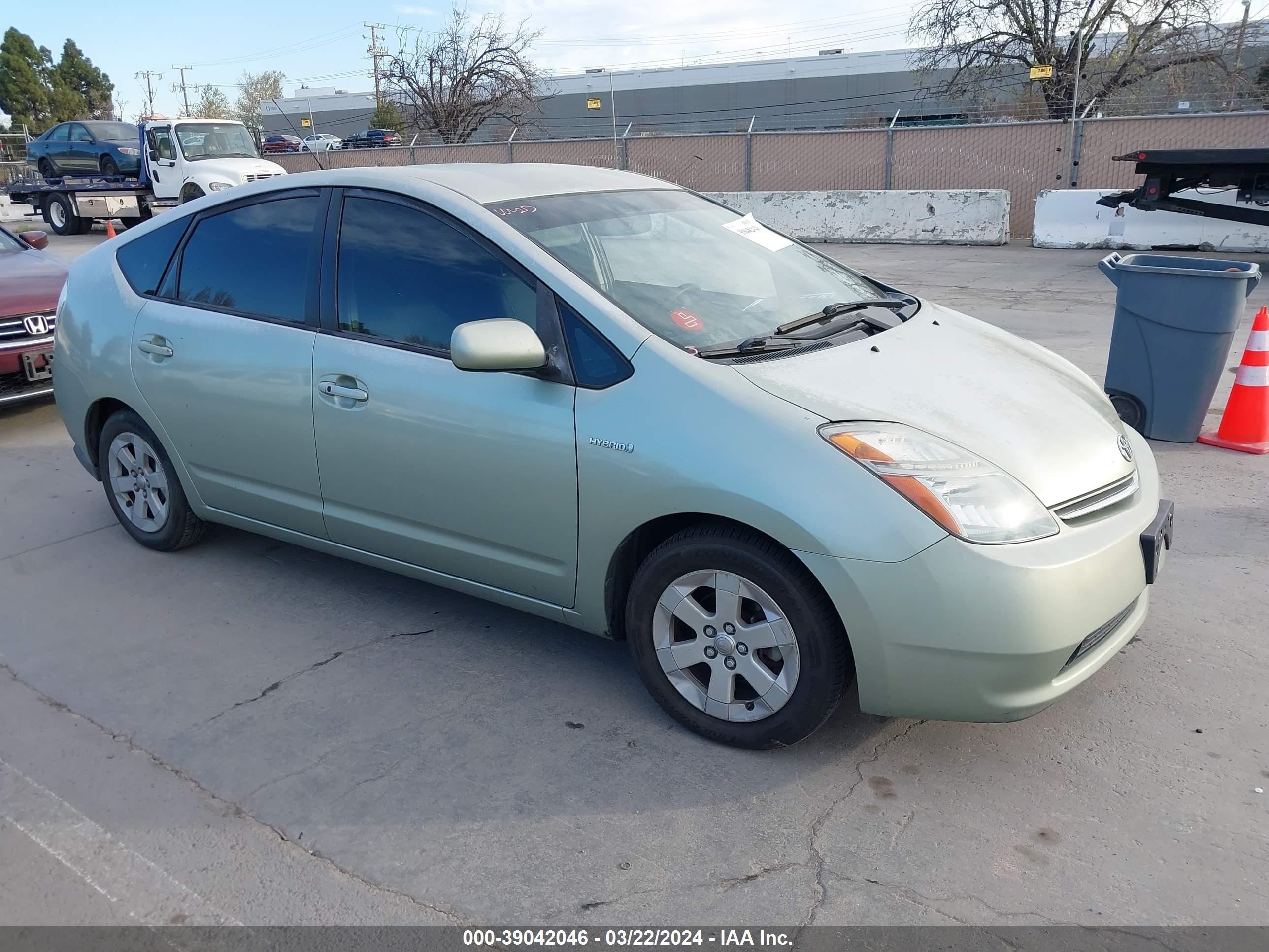 TOYOTA PRIUS 2006 jtdkb20u267533131