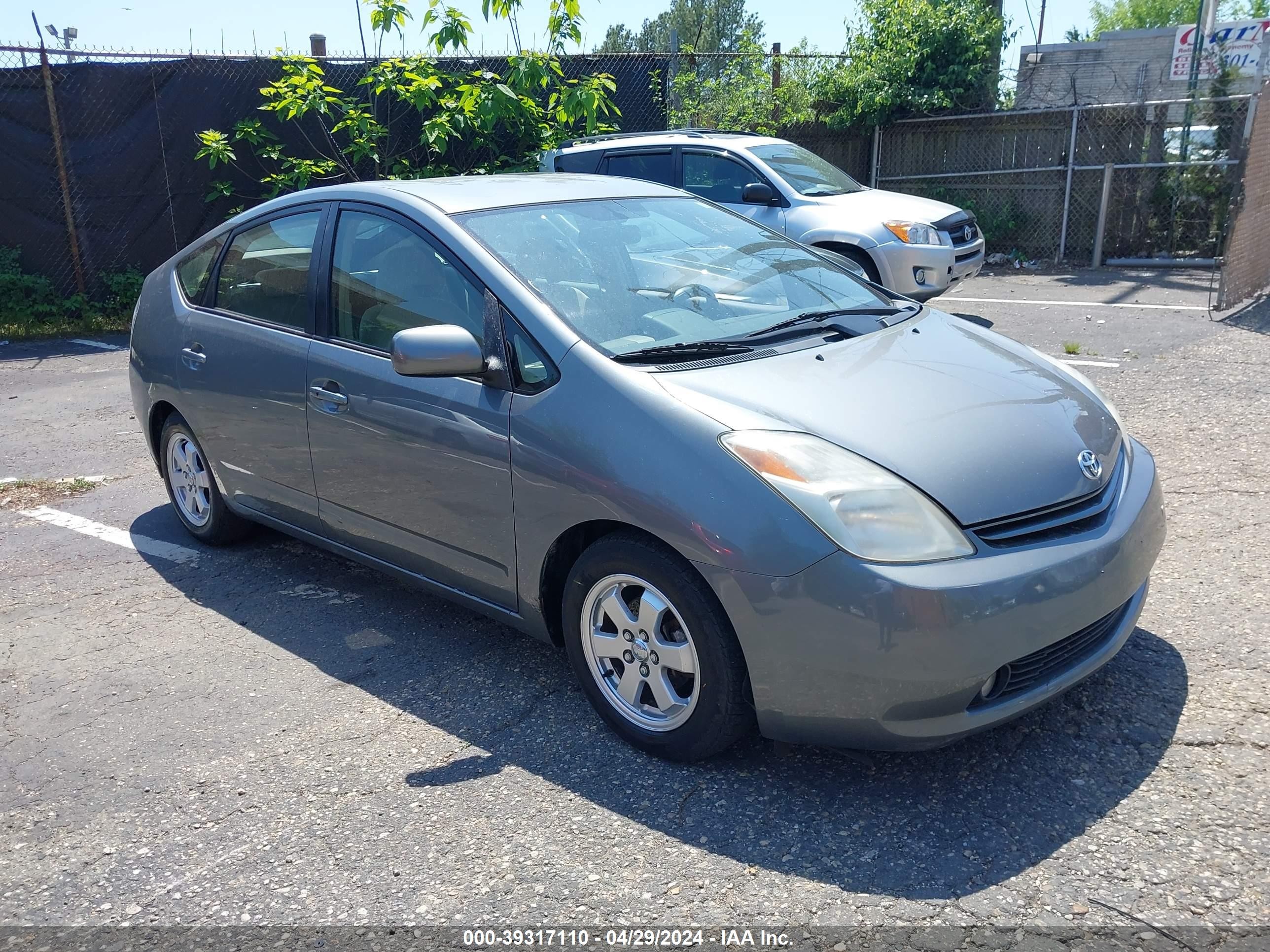 TOYOTA PRIUS 2005 jtdkb20u353124156