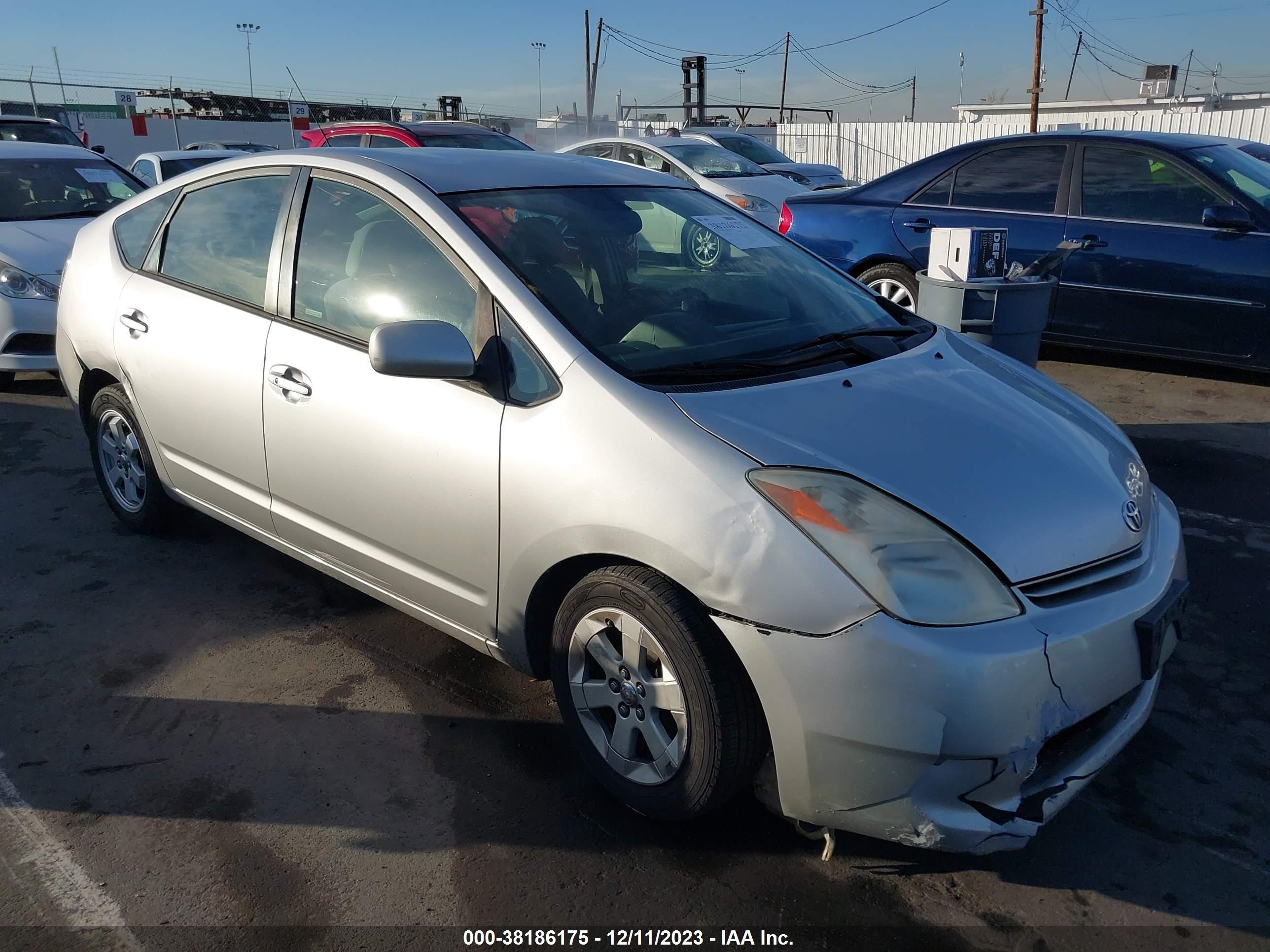 TOYOTA PRIUS 2005 jtdkb20u357057602