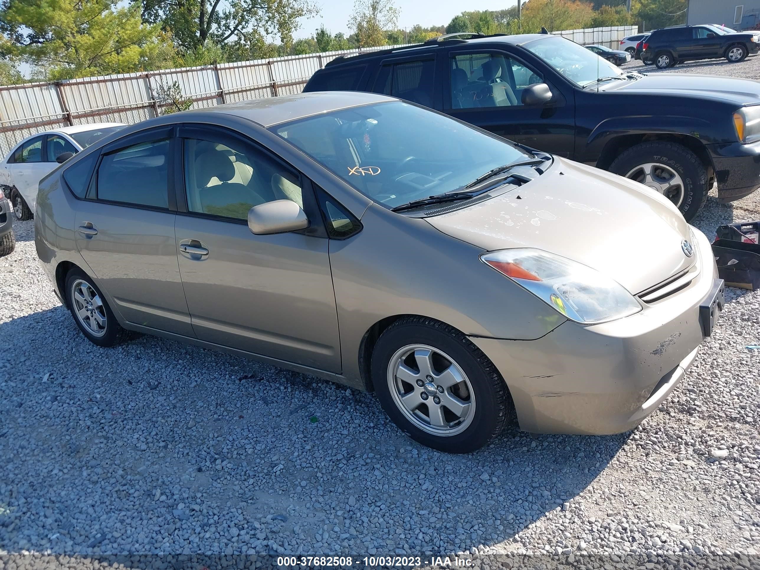 TOYOTA PRIUS 2004 jtdkb20u440044235