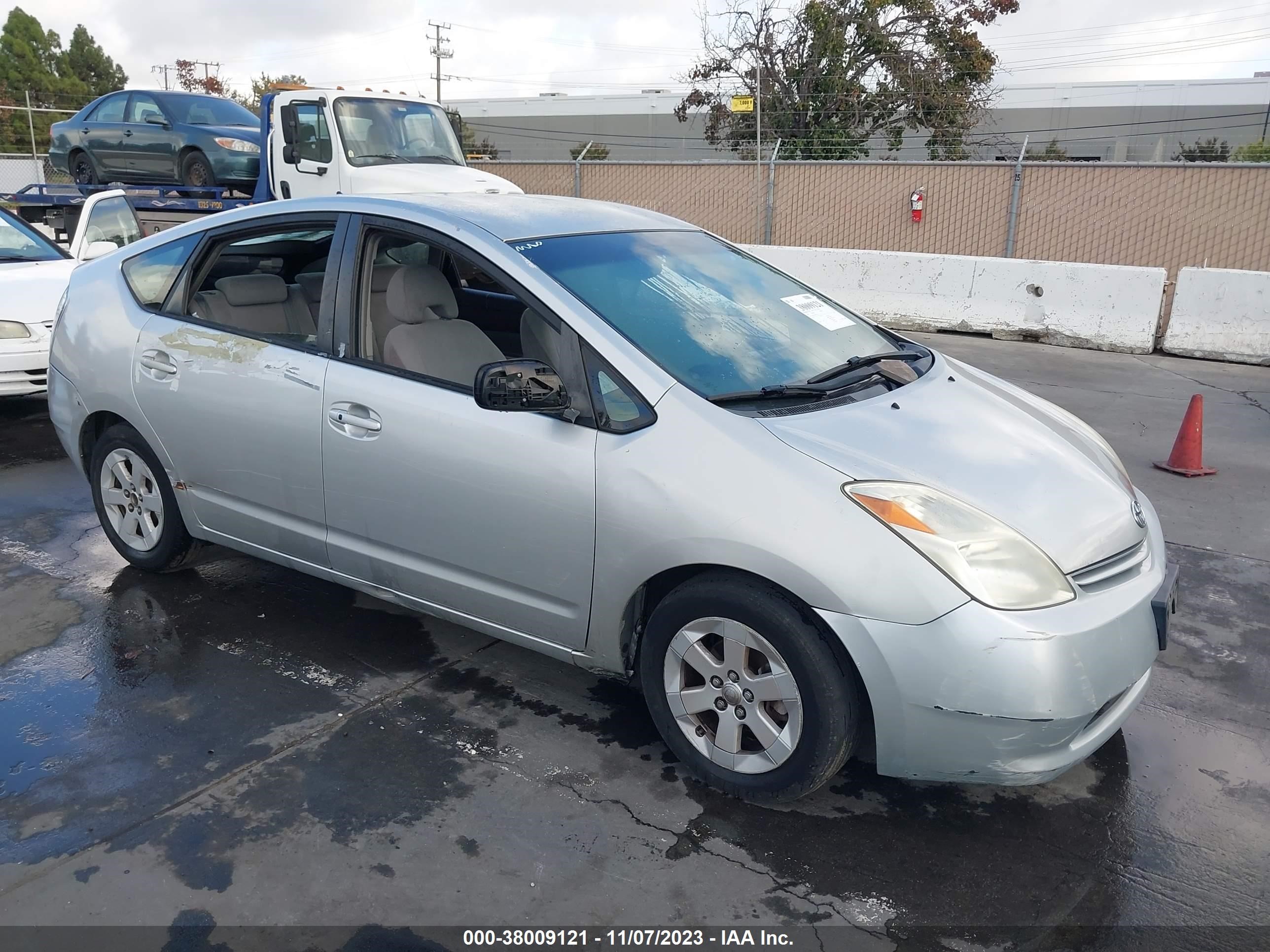 TOYOTA PRIUS 2005 jtdkb20u450119341