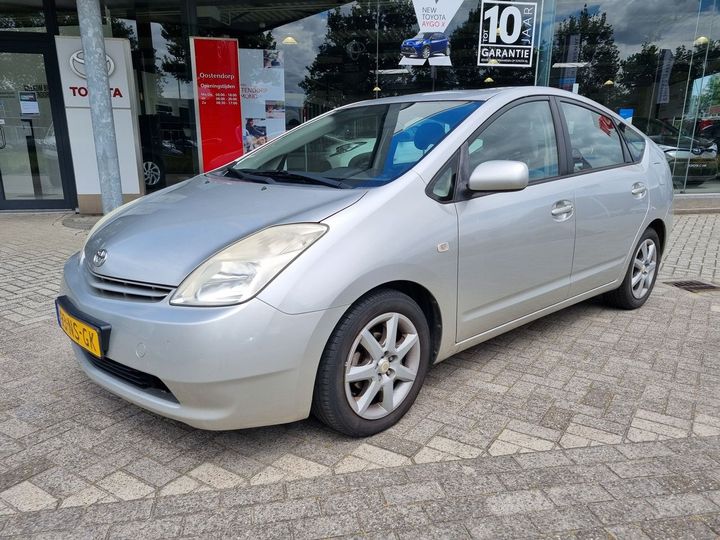 TOYOTA PRIUS 2004 jtdkb20u500029124