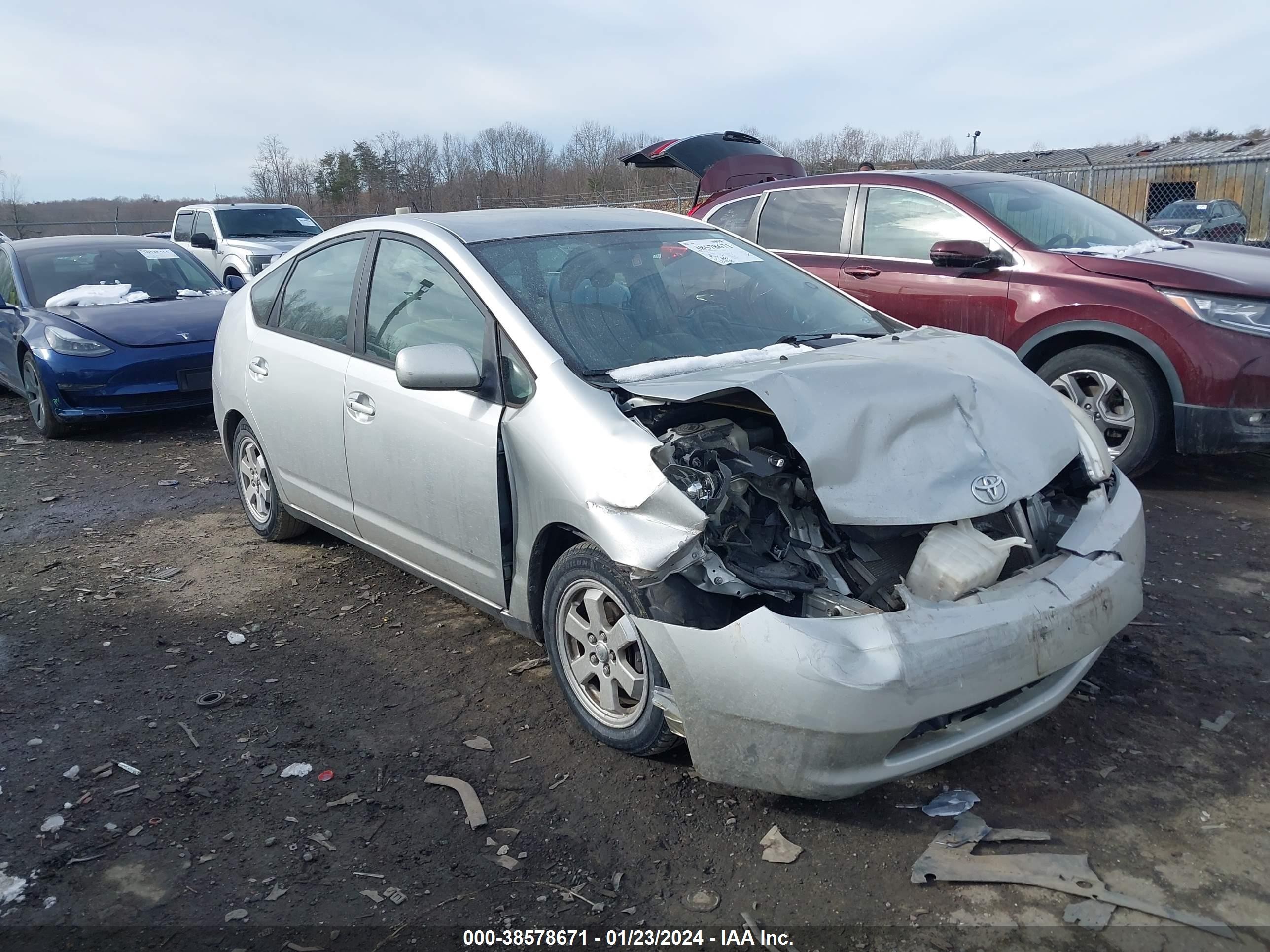 TOYOTA PRIUS 2005 jtdkb20u557047072