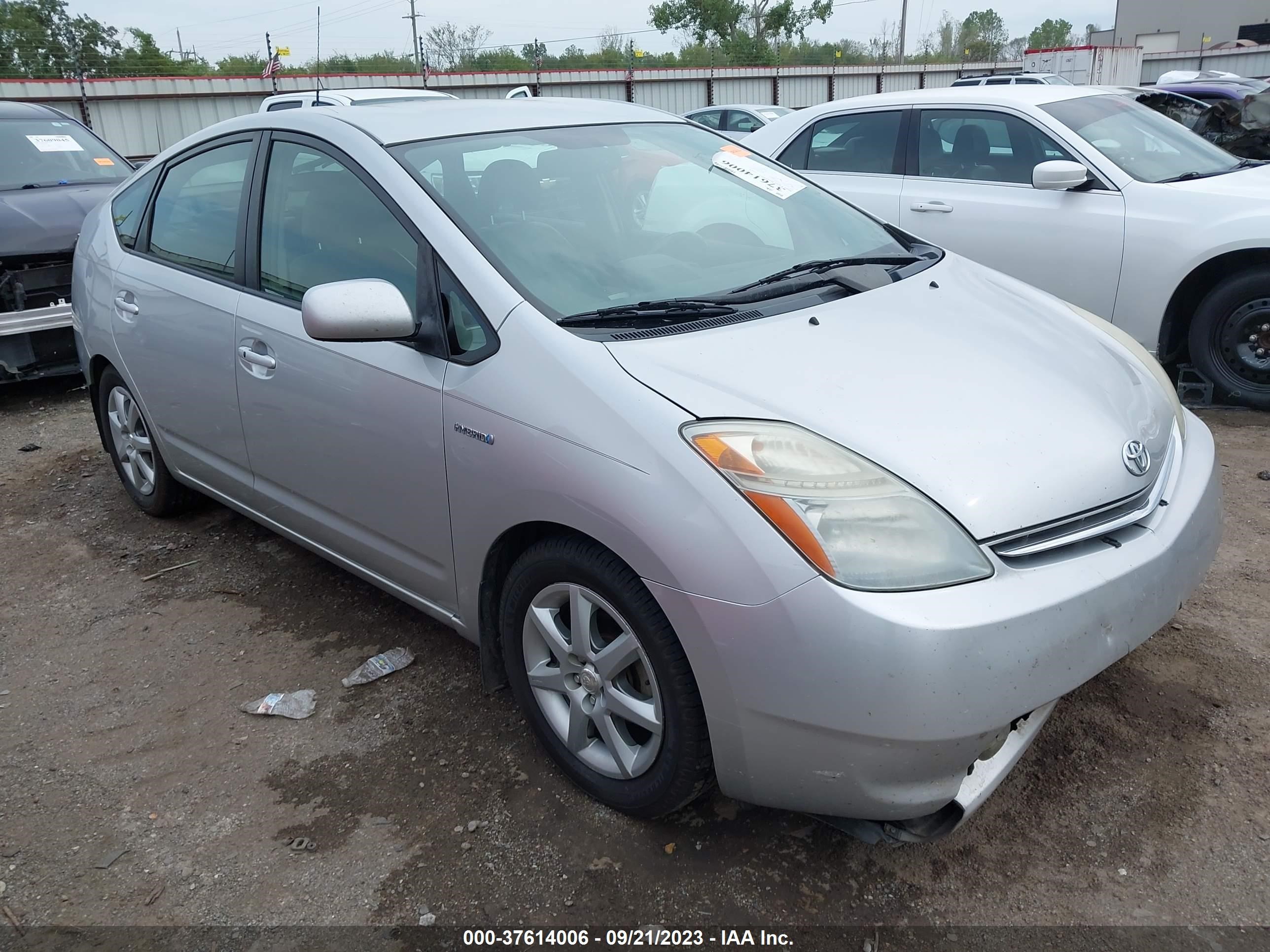 TOYOTA PRIUS 2007 jtdkb20u577609054