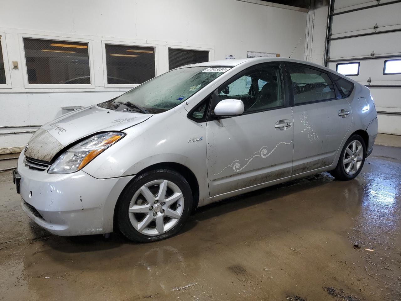 TOYOTA PRIUS 2007 jtdkb20u577623813