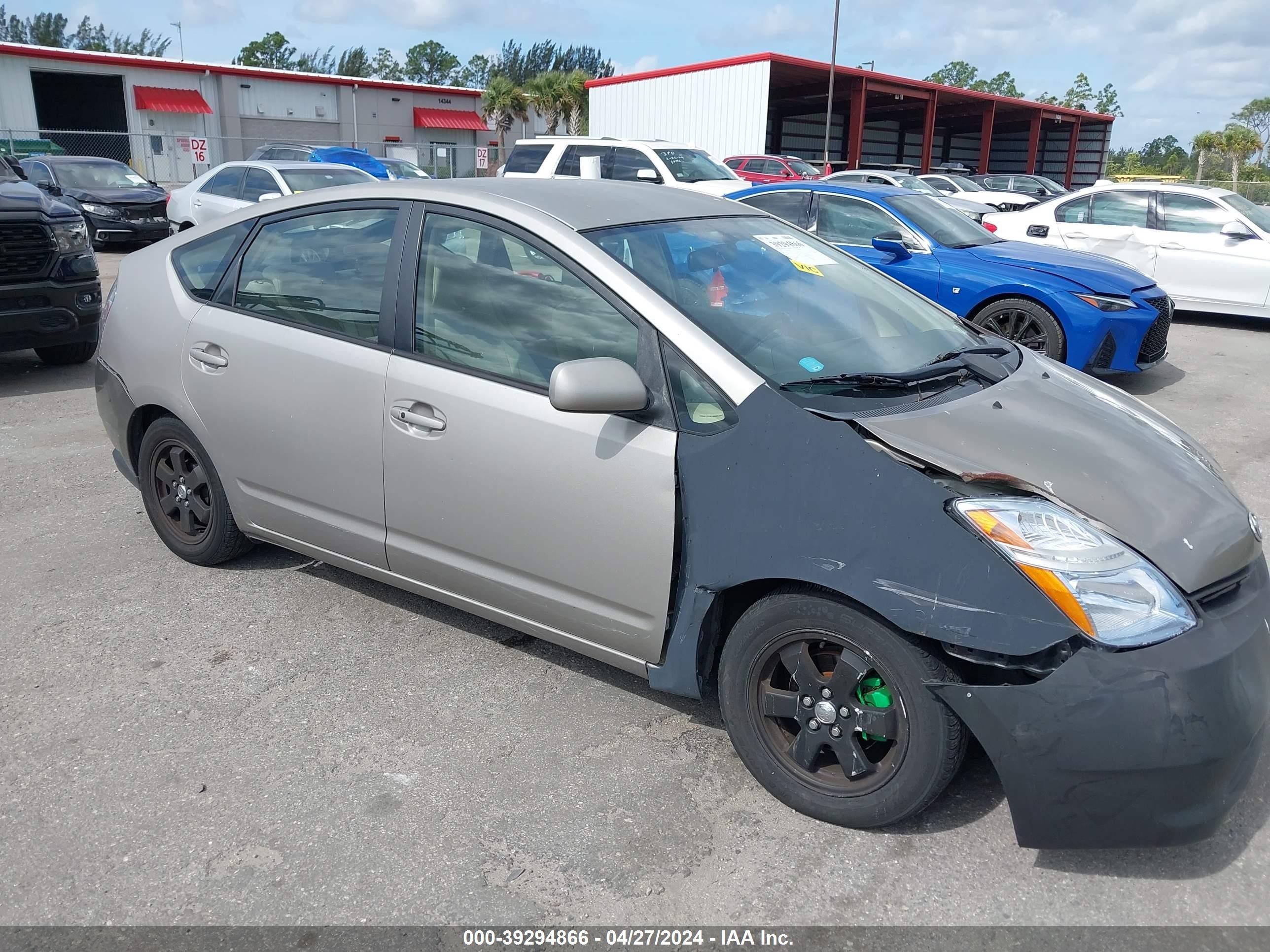 TOYOTA PRIUS 2004 jtdkb20u840049745