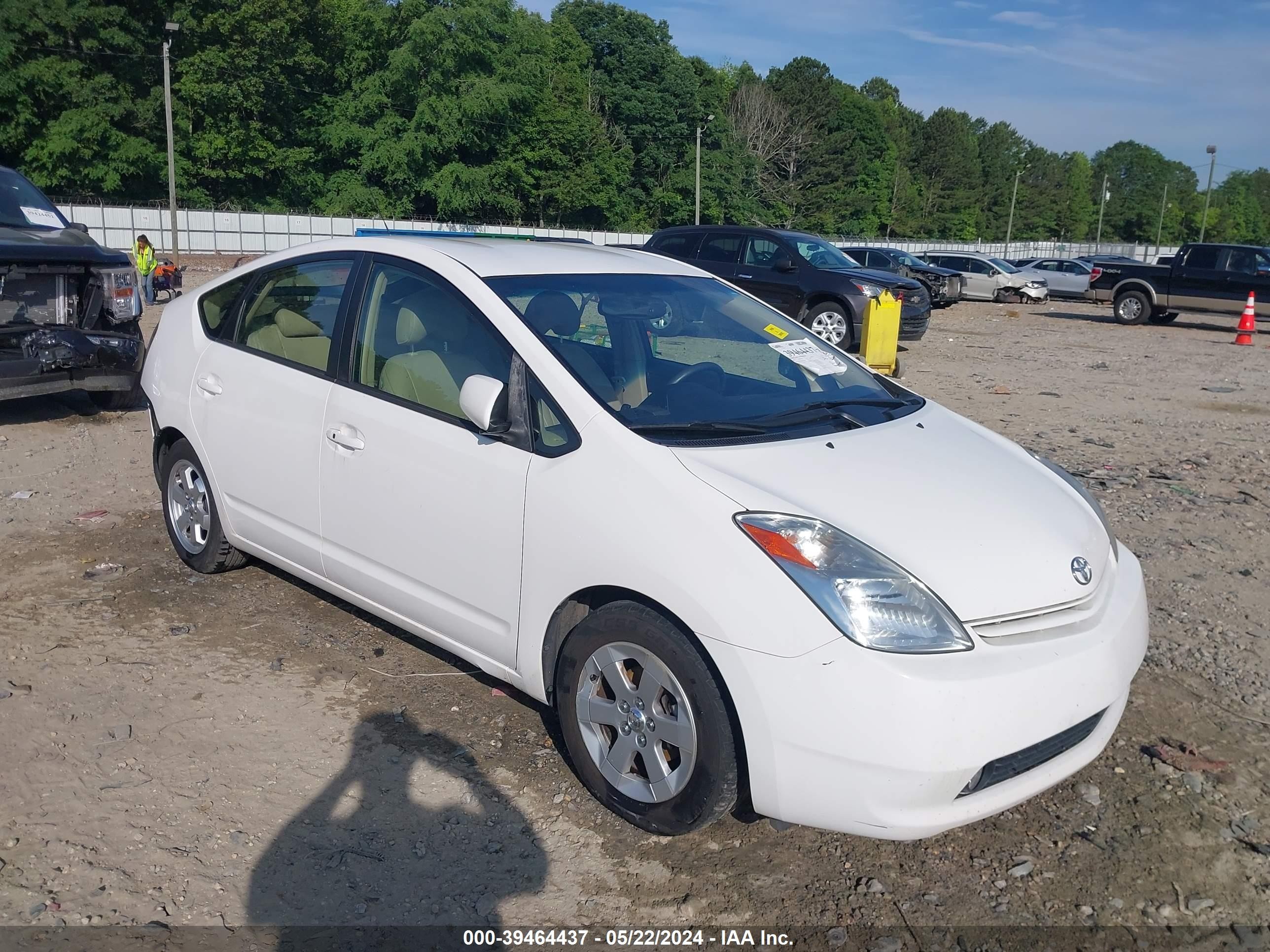 TOYOTA PRIUS 2005 jtdkb20u853067310