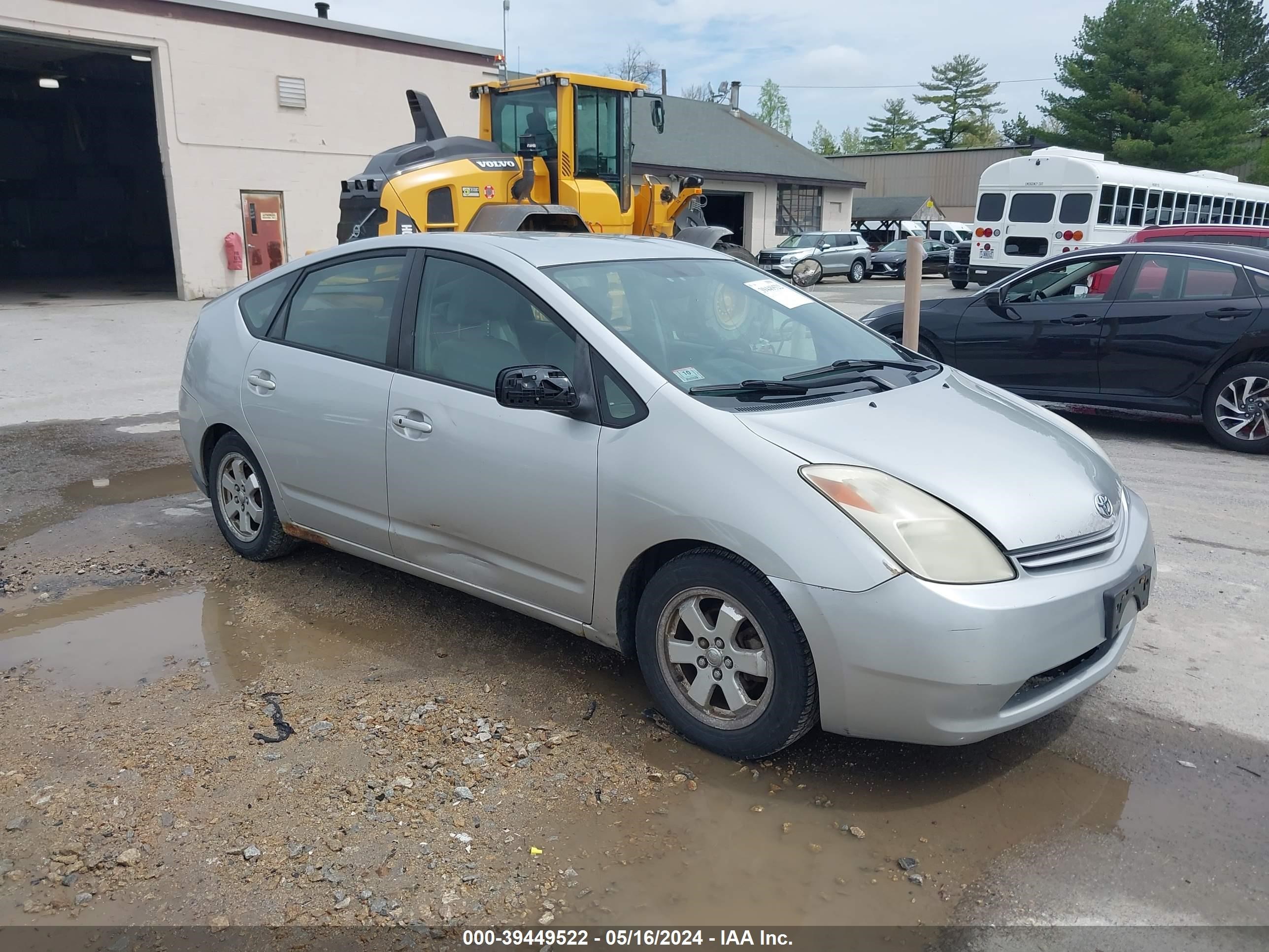 TOYOTA PRIUS 2005 jtdkb20u857004846