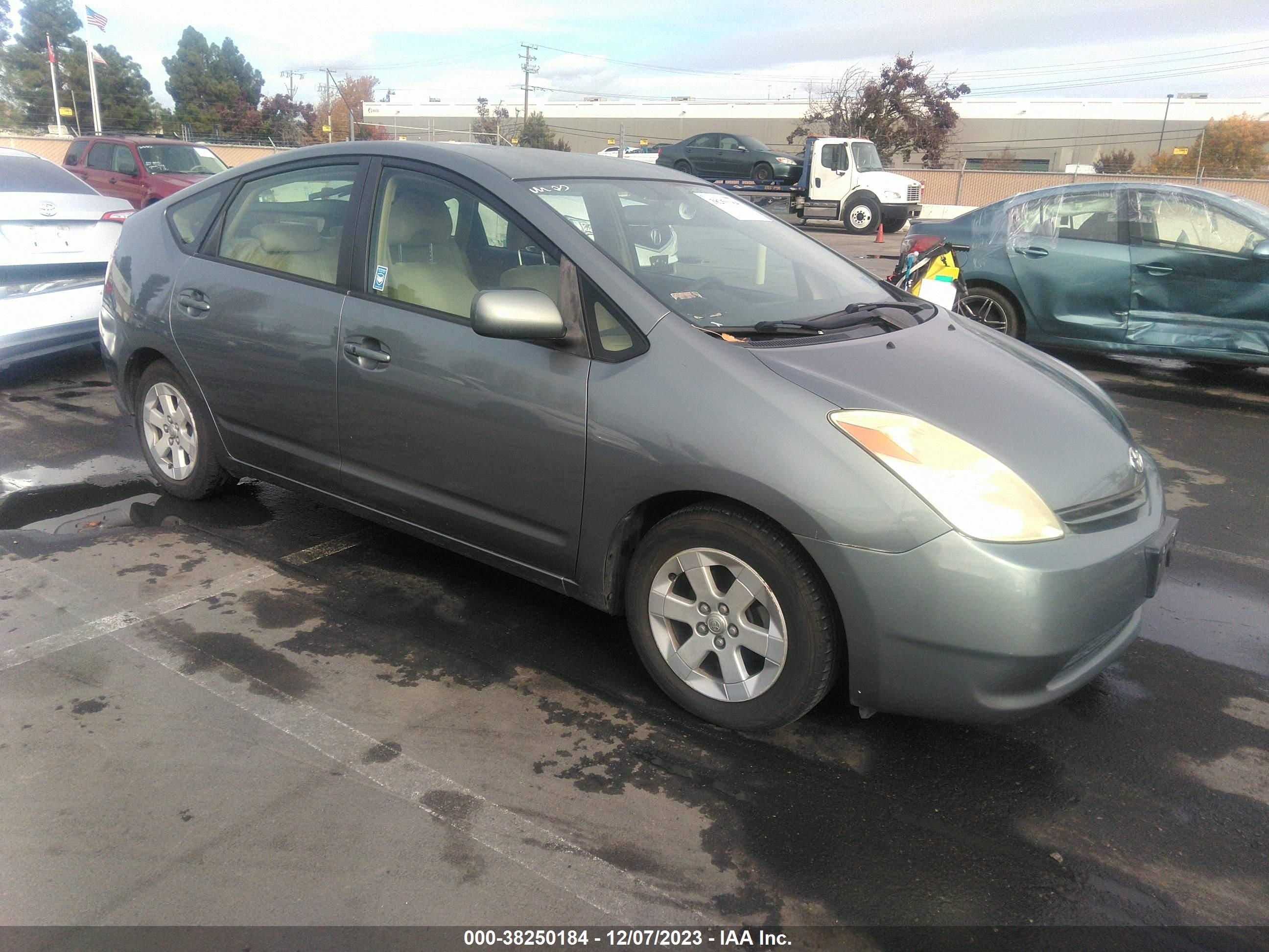 TOYOTA PRIUS 2004 jtdkb20u940099666