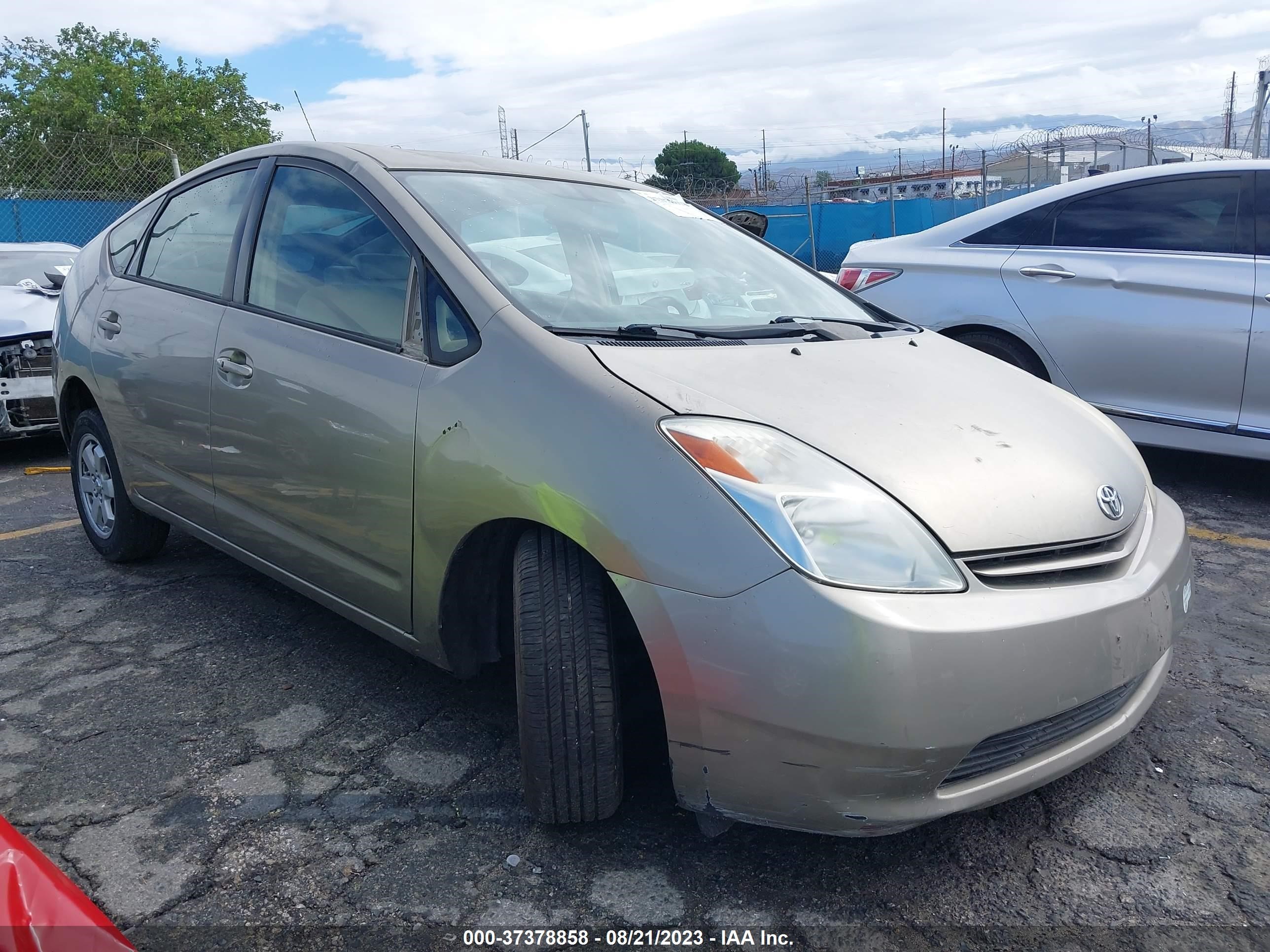 TOYOTA PRIUS 2004 jtdkb22u840063853