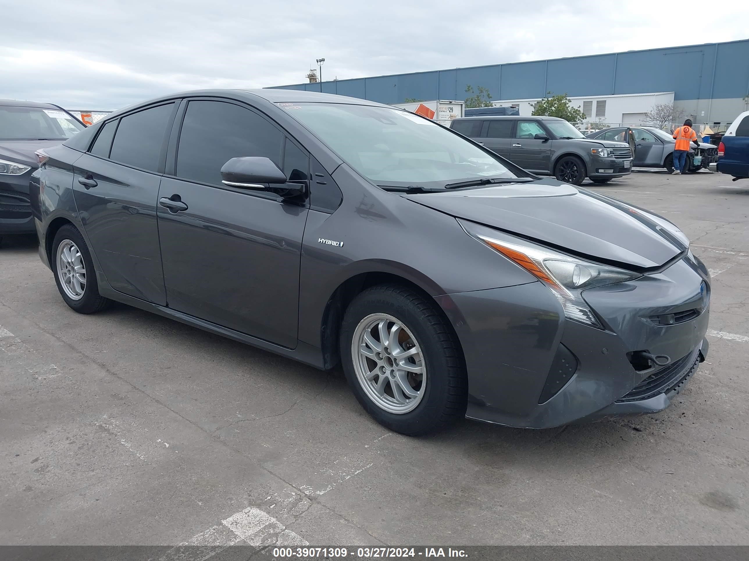 TOYOTA PRIUS 2017 jtdkbrfu1h3567894