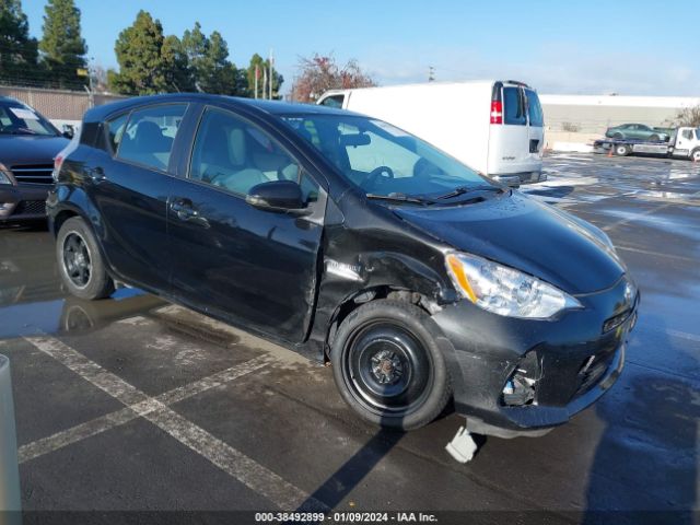 TOYOTA PRIUS C 2013 jtdkdtb30d1537134