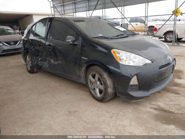 TOYOTA PRIUS C 2014 jtdkdtb30e1067382