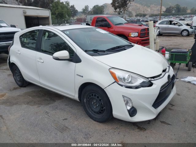 TOYOTA PRIUS C 2015 jtdkdtb30f1584070