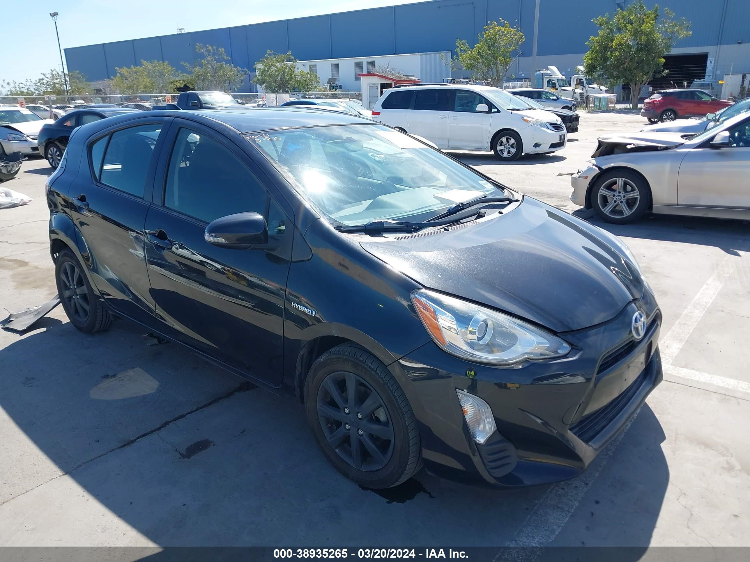 TOYOTA PRIUS C 2016 jtdkdtb30g1115367