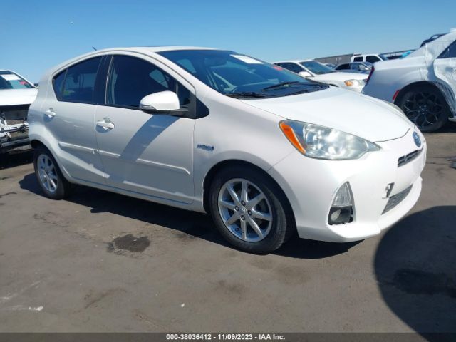 TOYOTA PRIUS C 2013 jtdkdtb31d1038214