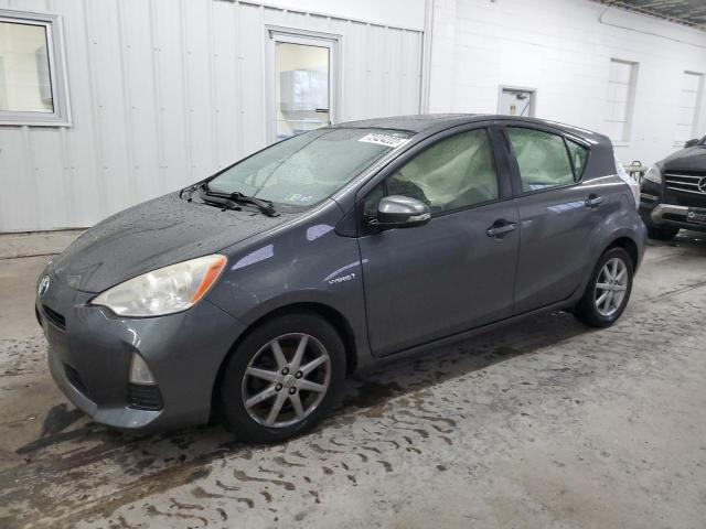 TOYOTA PRIUS C 2013 jtdkdtb31d1042439