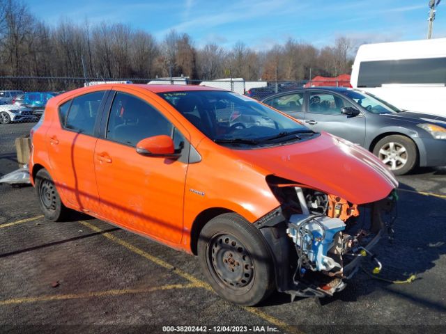 TOYOTA PRIUS C 2013 jtdkdtb31d1048340