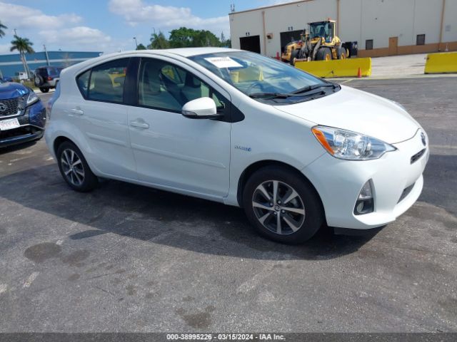 TOYOTA PRIUS C 2014 jtdkdtb31e1076723