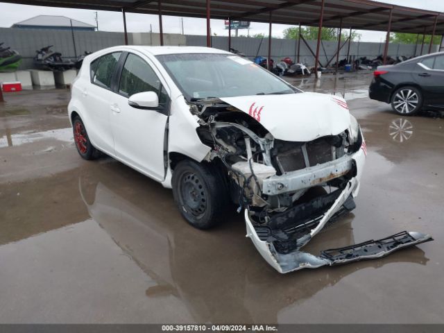 TOYOTA PRIUS C 2014 jtdkdtb31e1083042