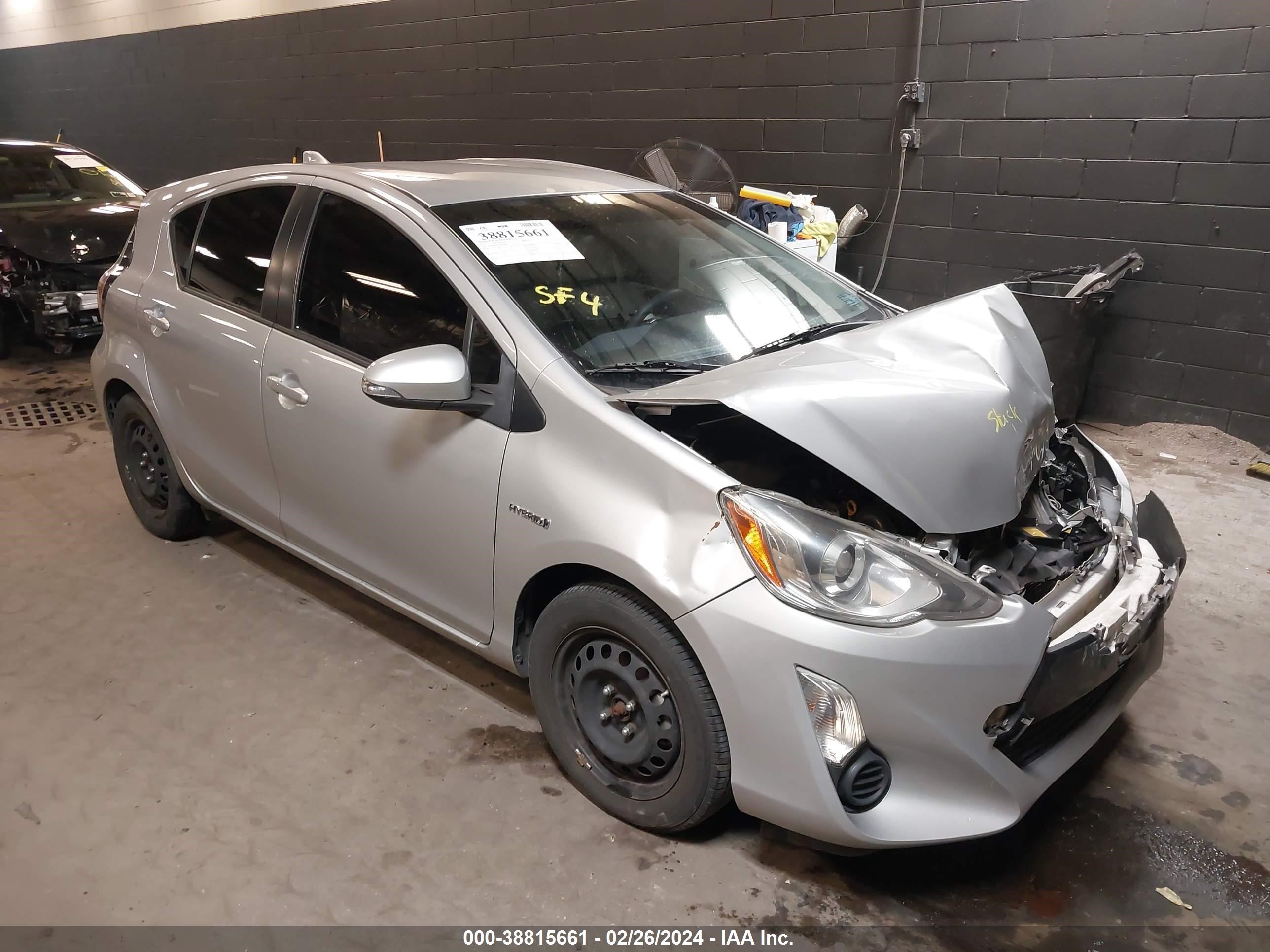 TOYOTA PRIUS C 2015 jtdkdtb31f1091949