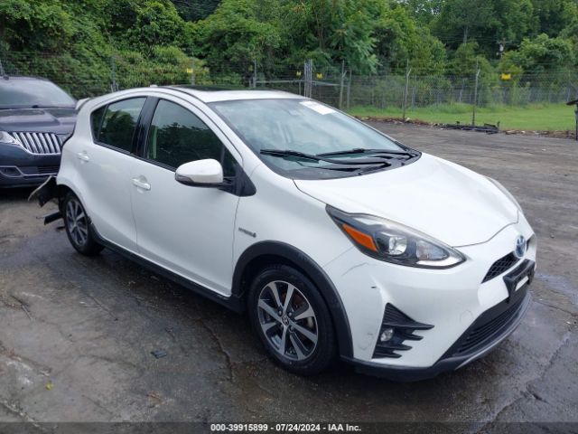 TOYOTA PRIUS C 2018 jtdkdtb31j1612094