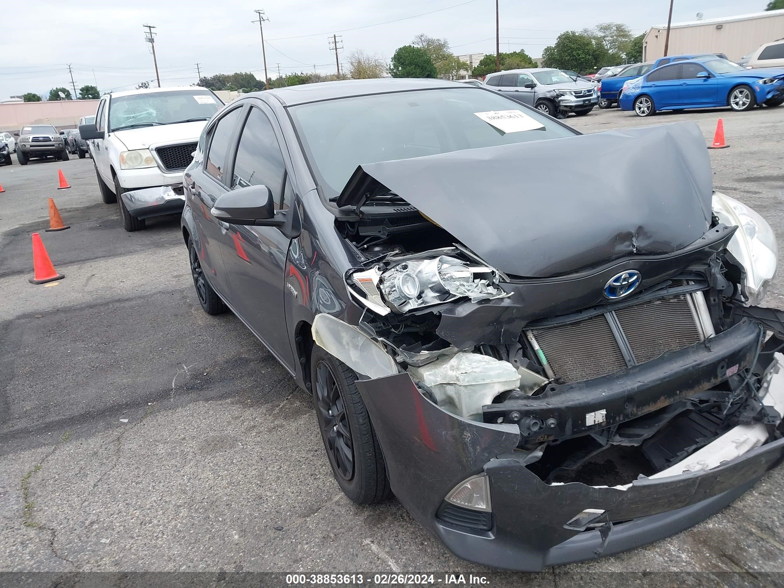 TOYOTA PRIUS C 2012 jtdkdtb32c1021114