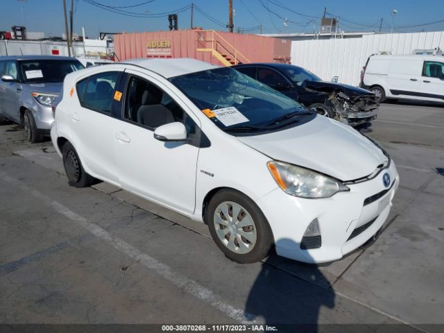 TOYOTA PRIUS C 2013 jtdkdtb32d1033457