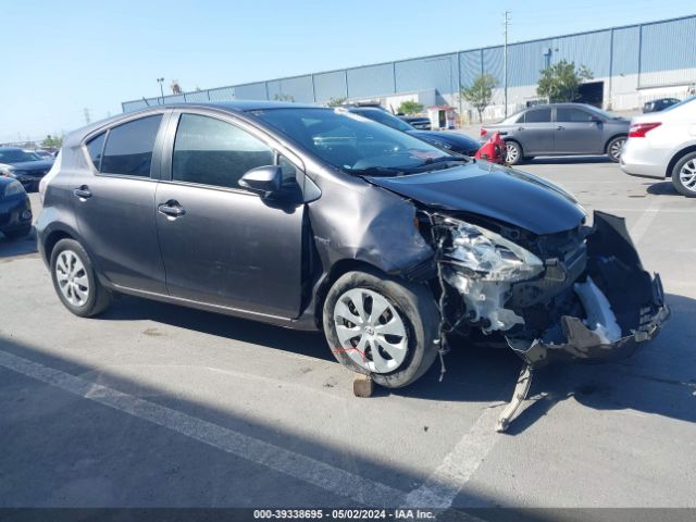 TOYOTA PRIUS C 2013 jtdkdtb32d1043812