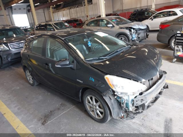 TOYOTA PRIUS C 2013 jtdkdtb32d1533909