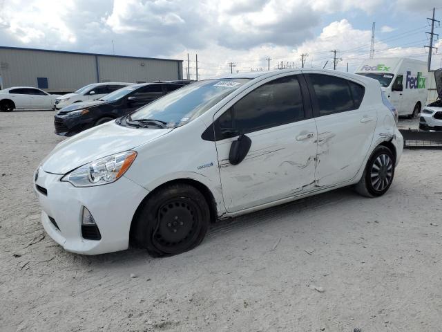 TOYOTA PRIUS C 2013 jtdkdtb32d1535255