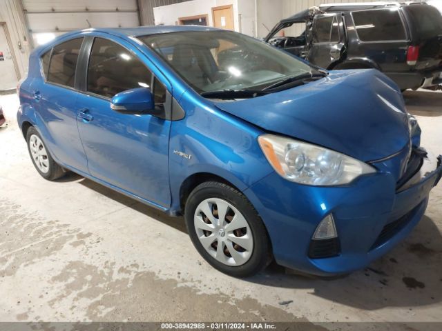 TOYOTA PRIUS C 2013 jtdkdtb32d1552556