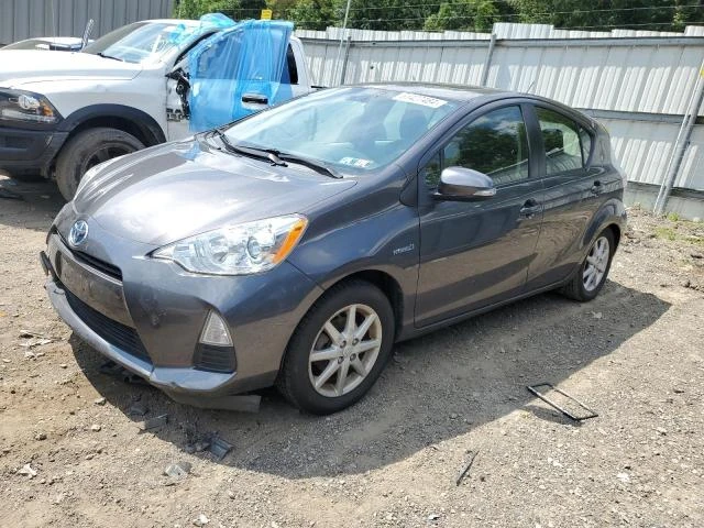 TOYOTA PRIUS C 2014 jtdkdtb32e1066623