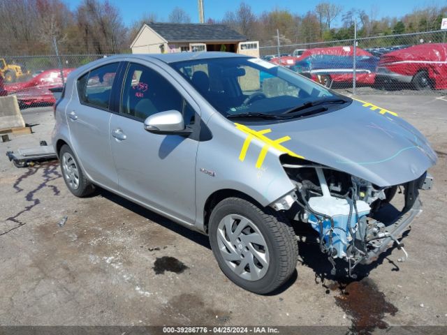 TOYOTA PRIUS C 2015 jtdkdtb32f1101758