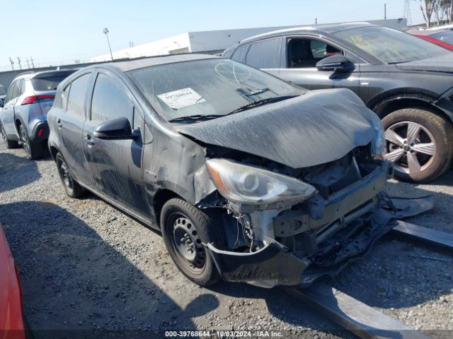 TOYOTA PRIUS C 2015 jtdkdtb32f1110718