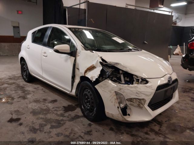 TOYOTA PRIUS C 2016 jtdkdtb32g1132154