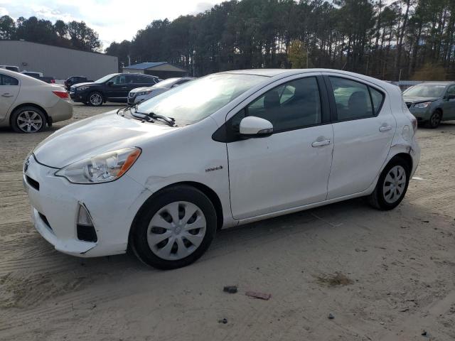 TOYOTA PRIUS C 2012 jtdkdtb33c1508290