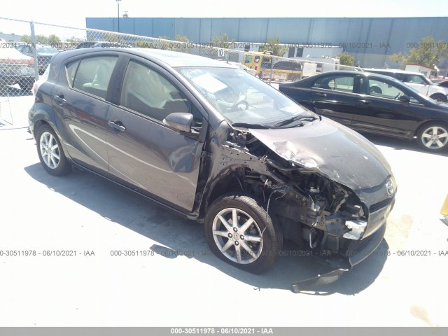 TOYOTA PRIUS C 2013 jtdkdtb33d1039428