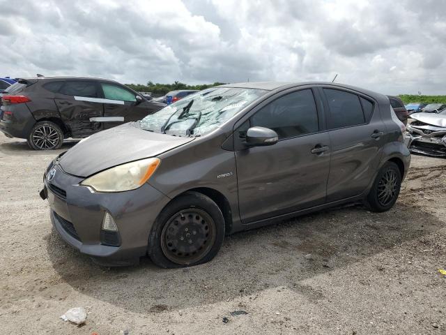 TOYOTA PRIUS C 2013 jtdkdtb33d1537158