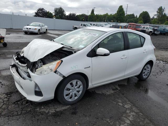 TOYOTA PRIUS C 2013 jtdkdtb33d1537760