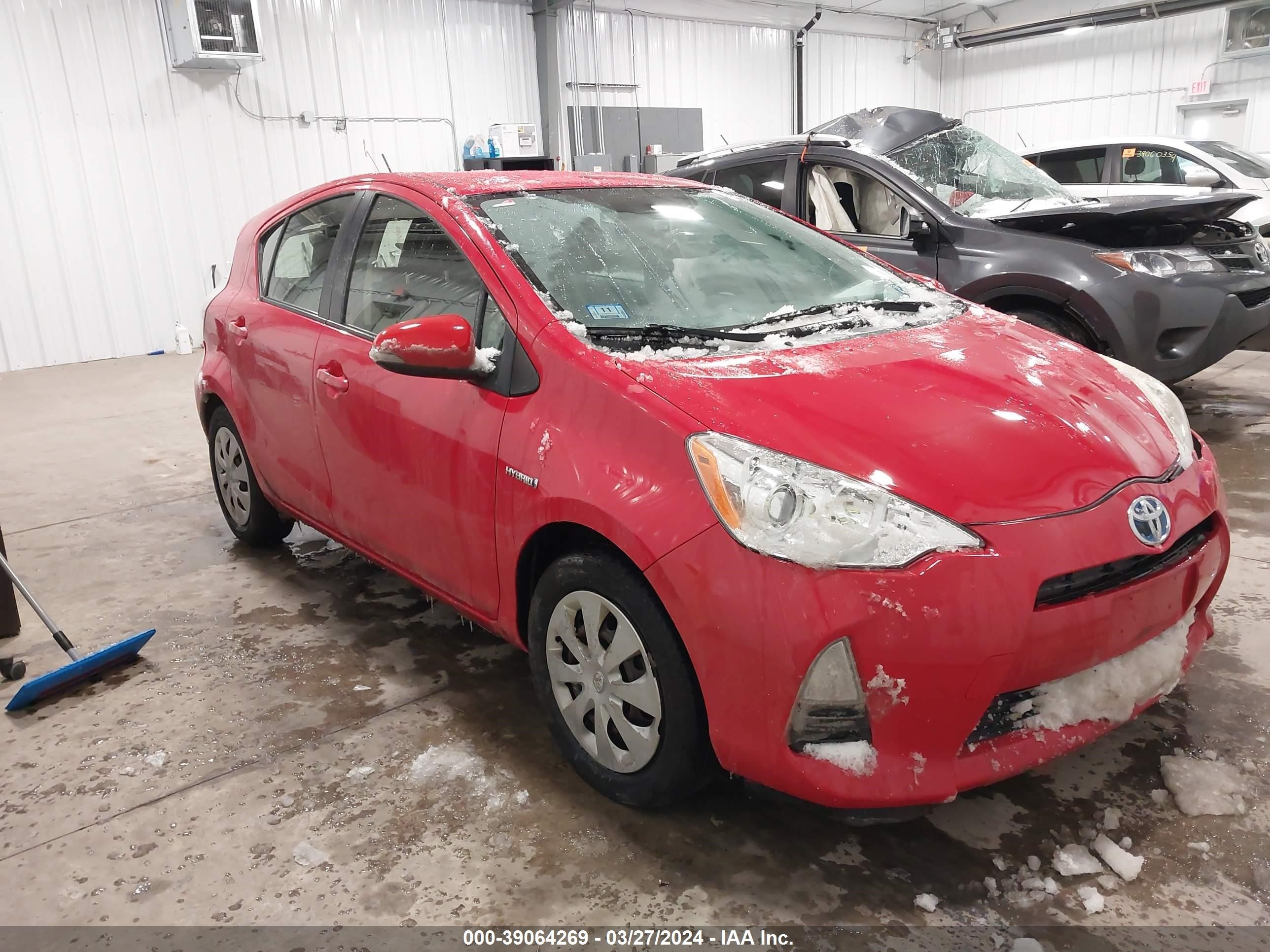 TOYOTA PRIUS C 2013 jtdkdtb33d1551609