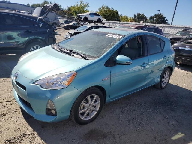 TOYOTA PRIUS C 2014 jtdkdtb33e1072379