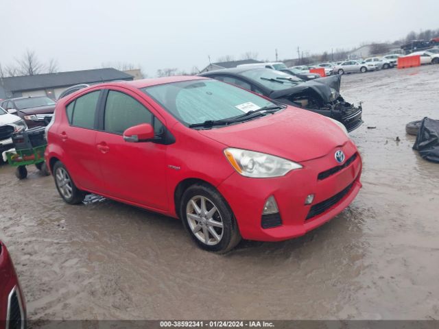 TOYOTA PRIUS C 2014 jtdkdtb33e1572879