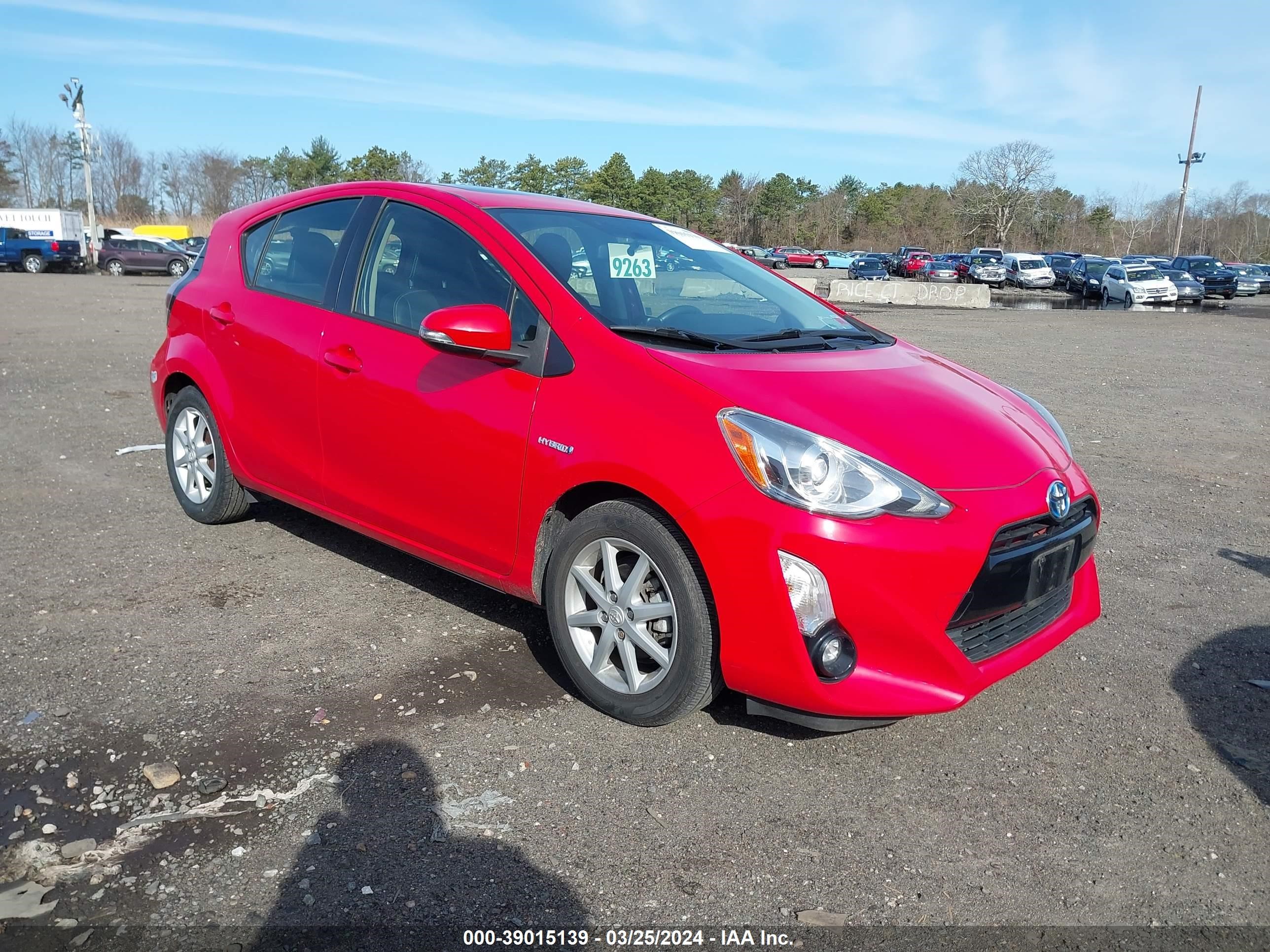 TOYOTA PRIUS C 2015 jtdkdtb33f1090656