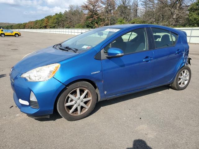 TOYOTA PRIUS C 2013 jtdkdtb34d1040491