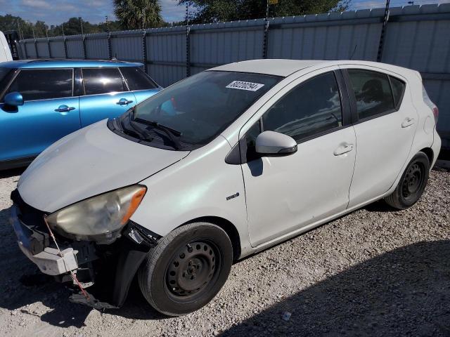 TOYOTA PRIUS C 2013 jtdkdtb34d1557631